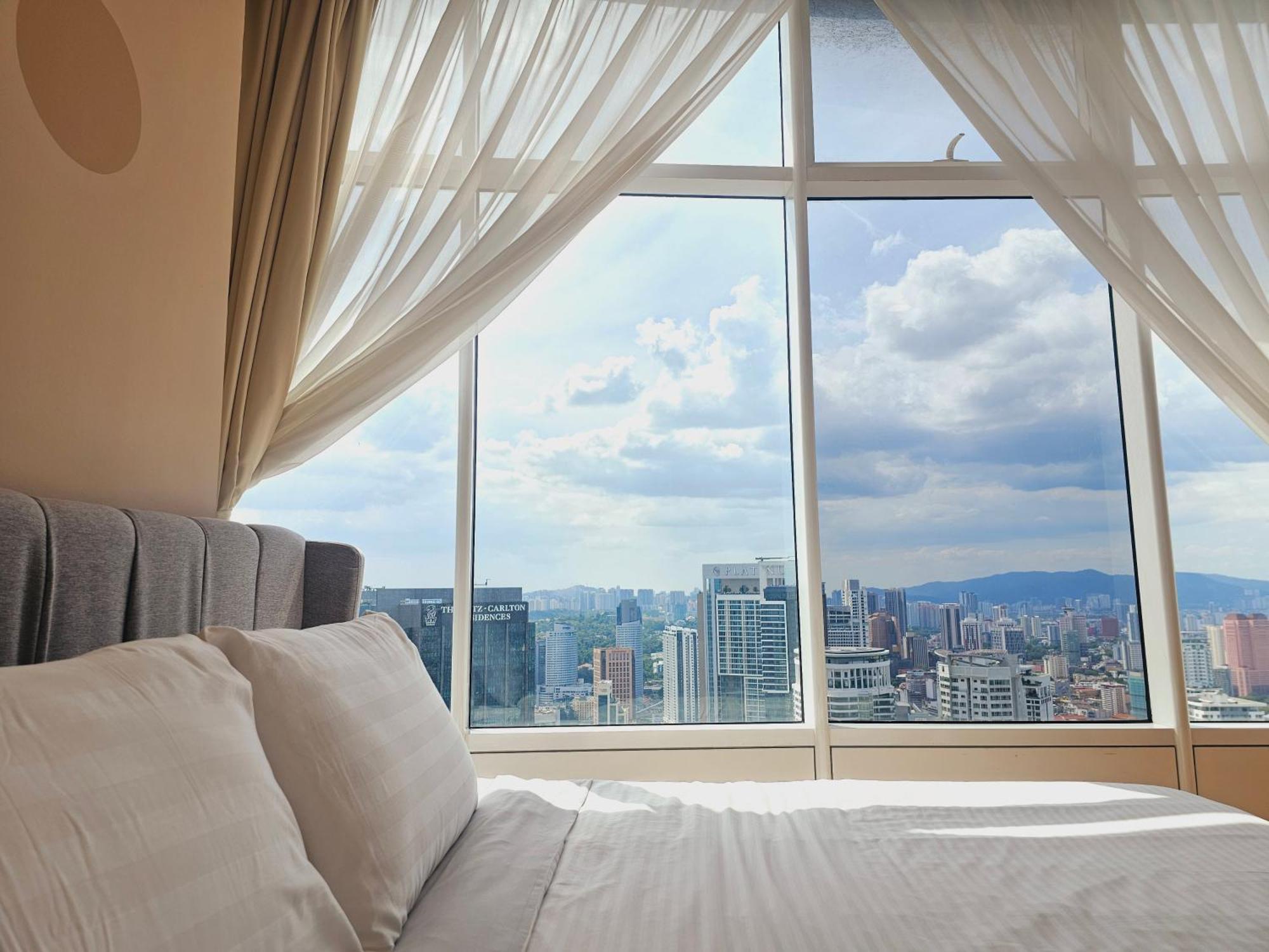 Sky Suites Klcc By Staylar Kuala Lumpur Esterno foto
