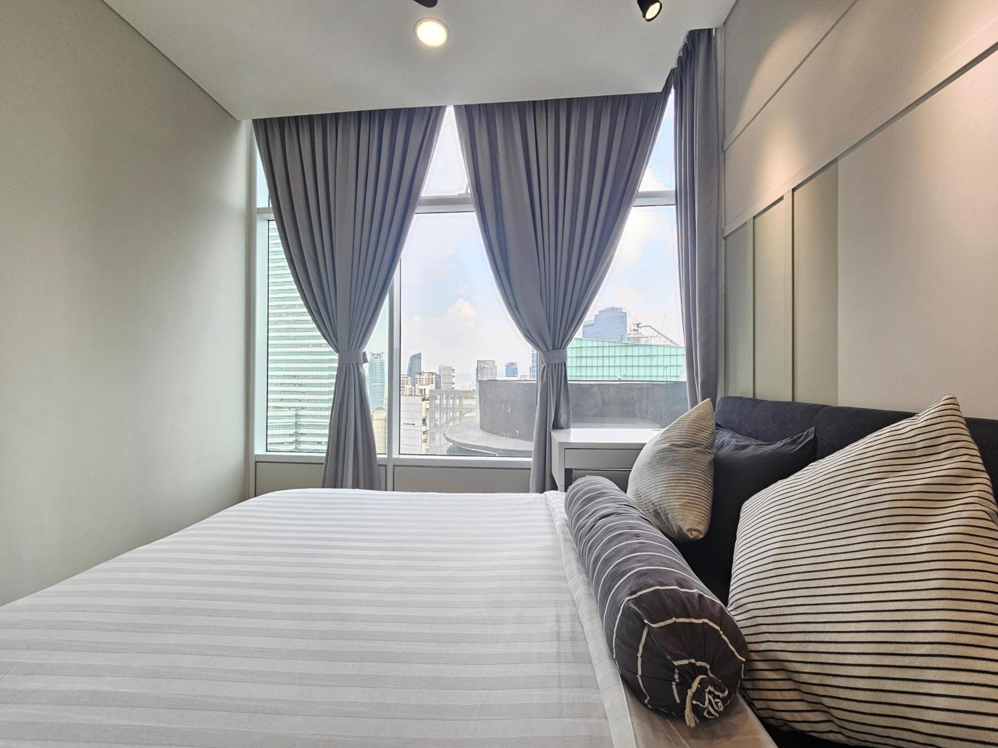 Sky Suites Klcc By Staylar Kuala Lumpur Esterno foto