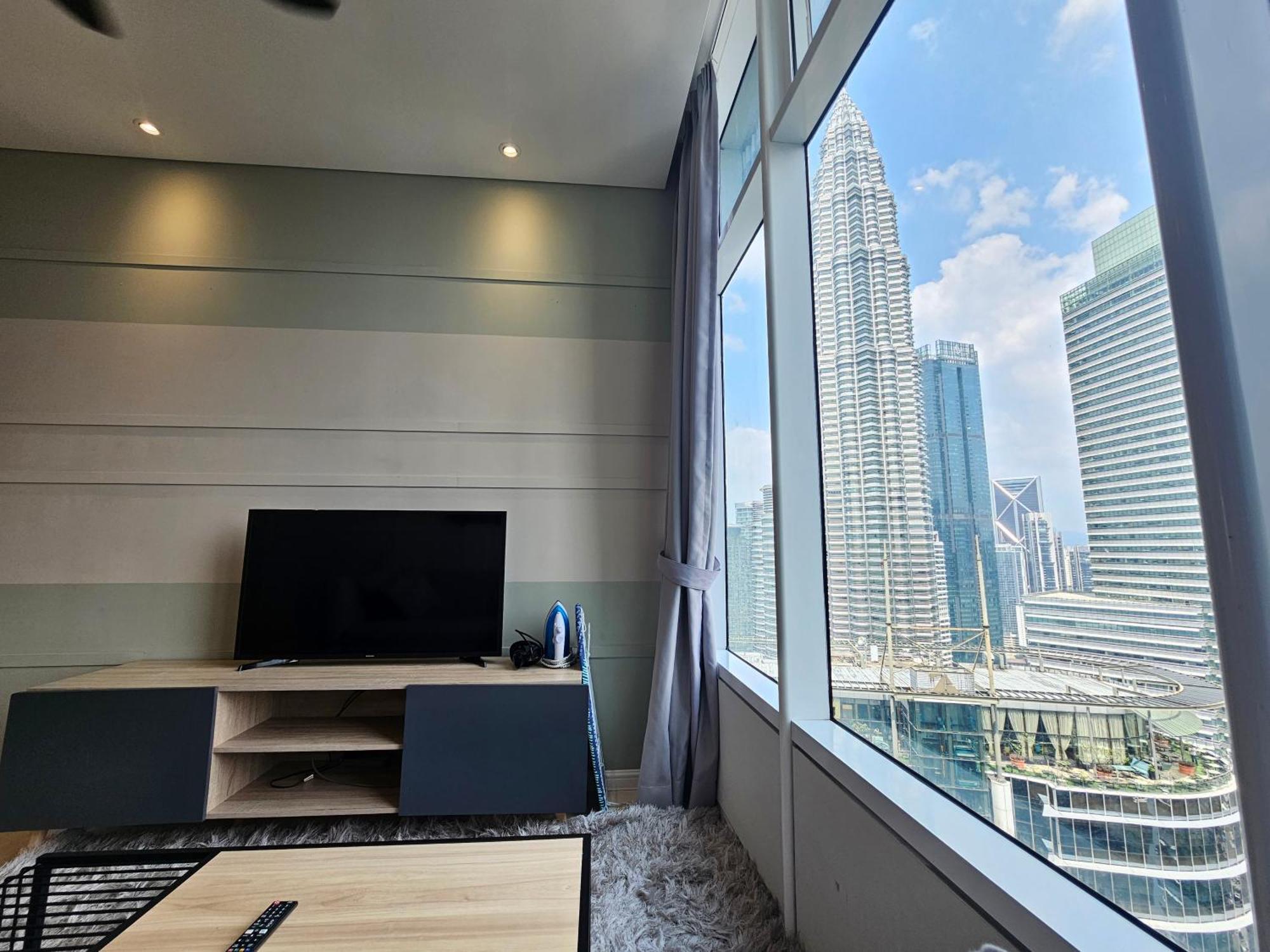Sky Suites Klcc By Staylar Kuala Lumpur Esterno foto