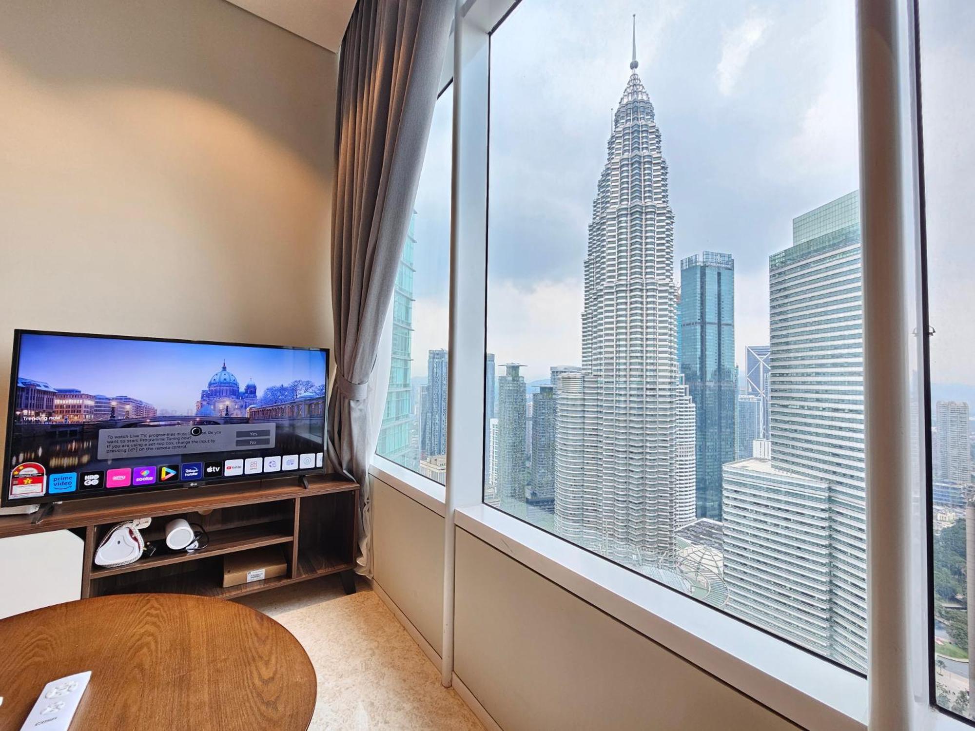 Sky Suites Klcc By Staylar Kuala Lumpur Esterno foto