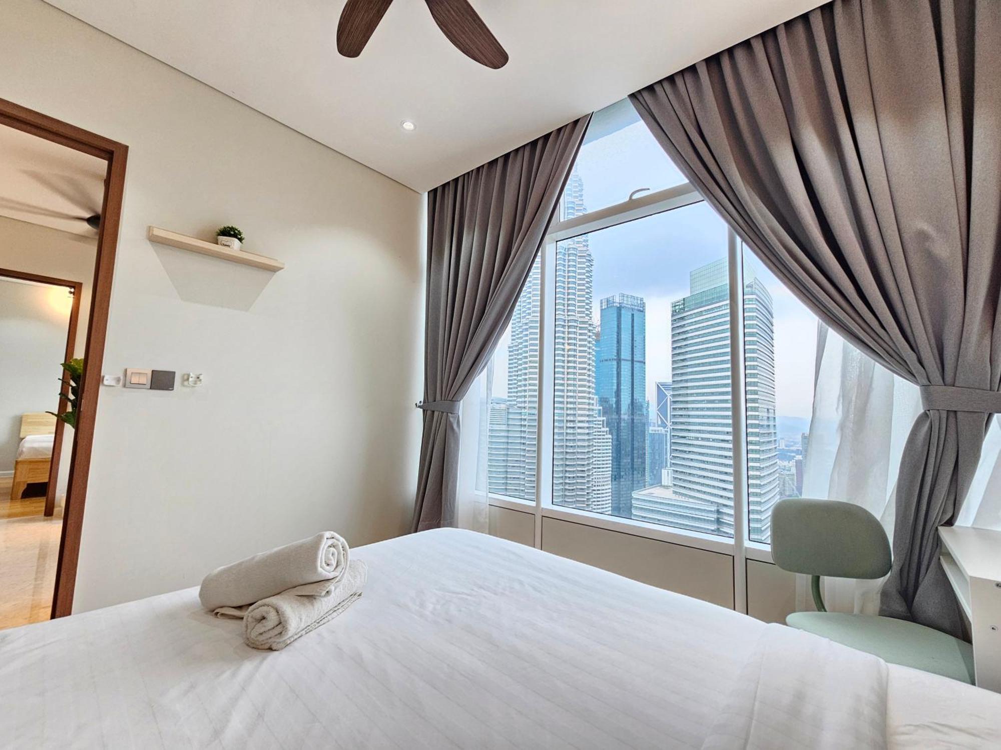 Sky Suites Klcc By Staylar Kuala Lumpur Esterno foto